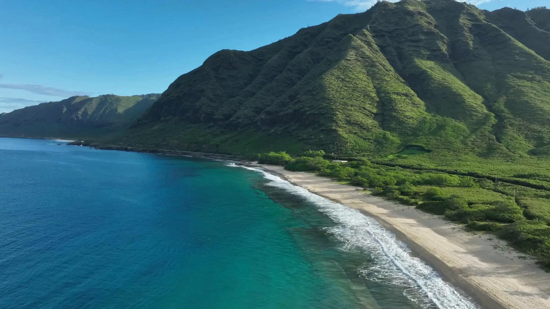 Calm turquoise Hawaiian bay, closing out the E Ho Mai case study
